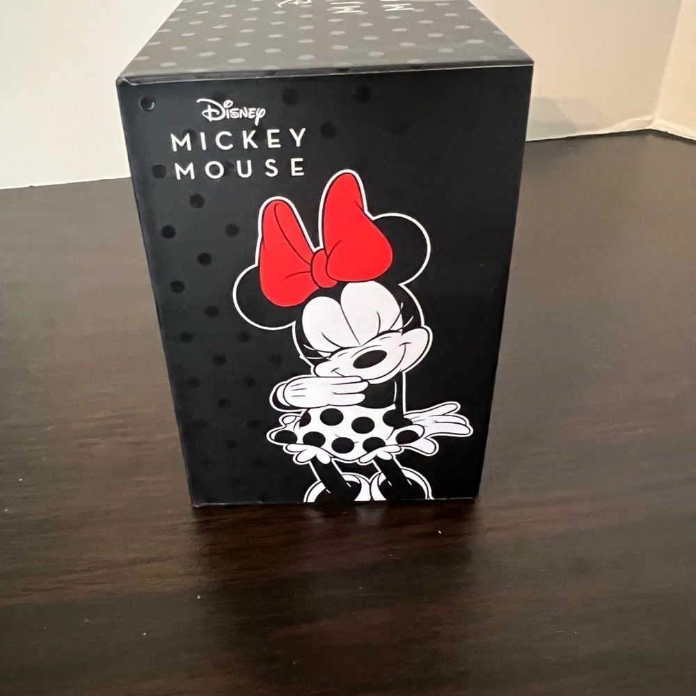 Disney Mickey and Minnie Mouse Sugar Scrub Duo - Picture 3 of 6
